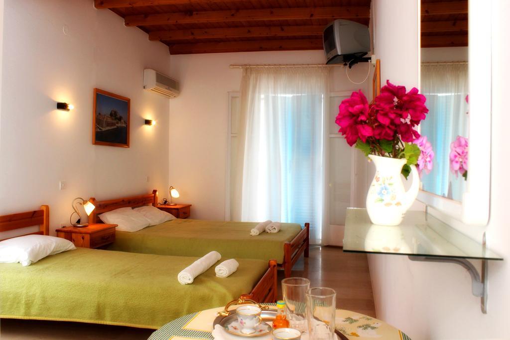 Sotiria Aparthotel Paramonas  Bagian luar foto